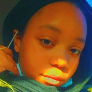 Meet your Posher, Hana